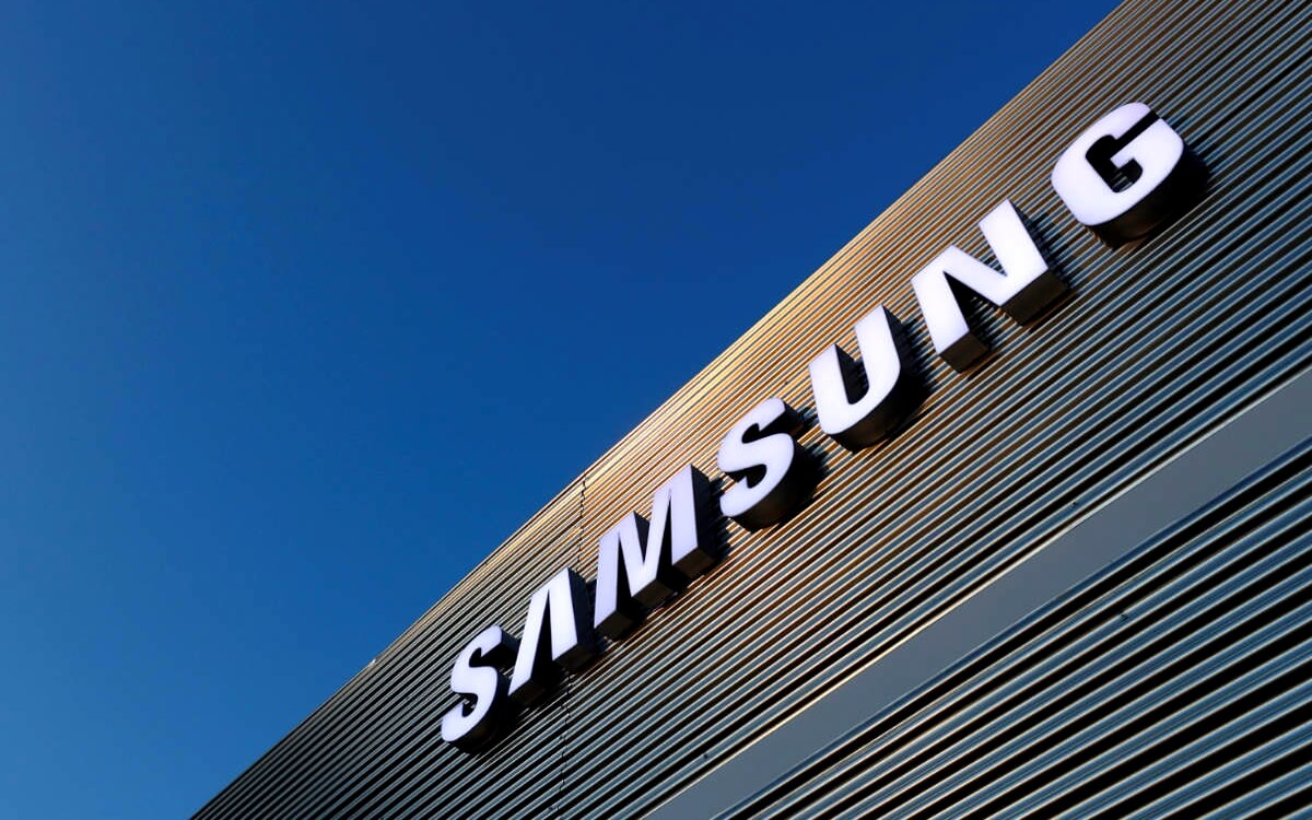 Samsung суднинг Россияда 61 та смартфон моделини сотиш тақиқига қарши апелляция берди