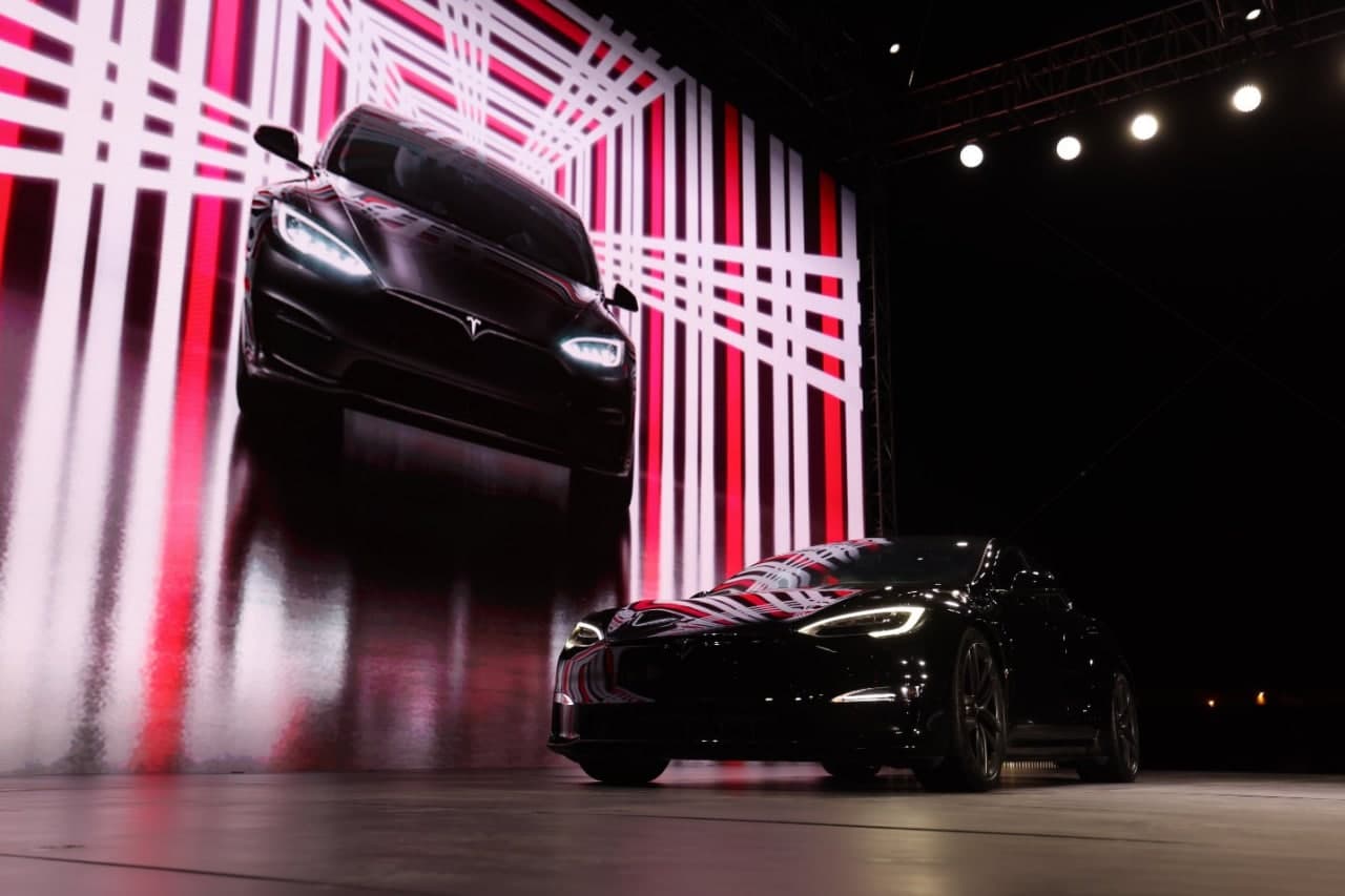 Tesla’нинг энг тезкор электромобили Хитой бозорига 2022 йил чиқади. Супермодель ҳақида нималар маълум?