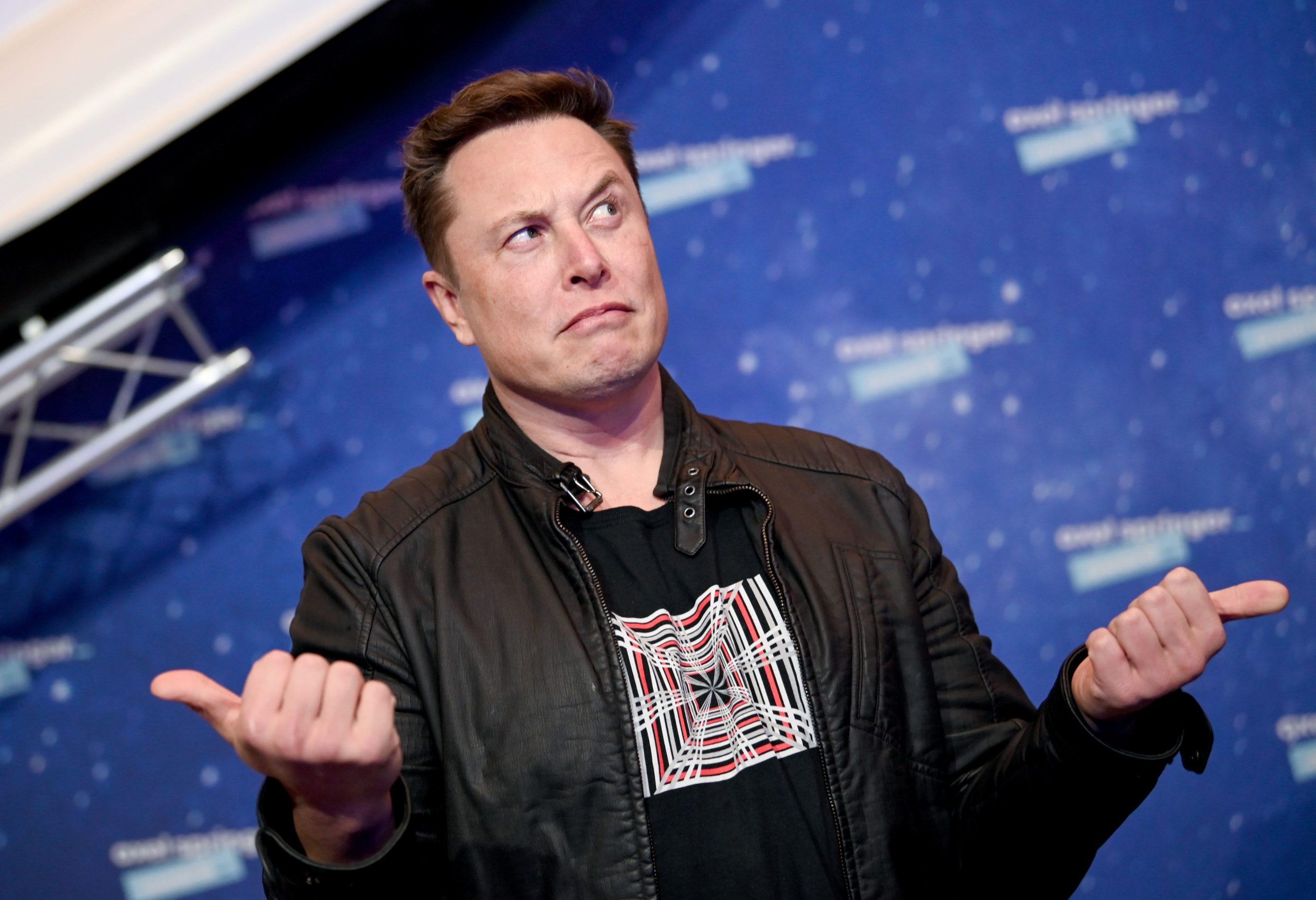 Дунёдаги очлик, шубҳа ва 6 млрд доллар: Илон Маск Tesla акцияларини сотишга тайёрлигини айтди