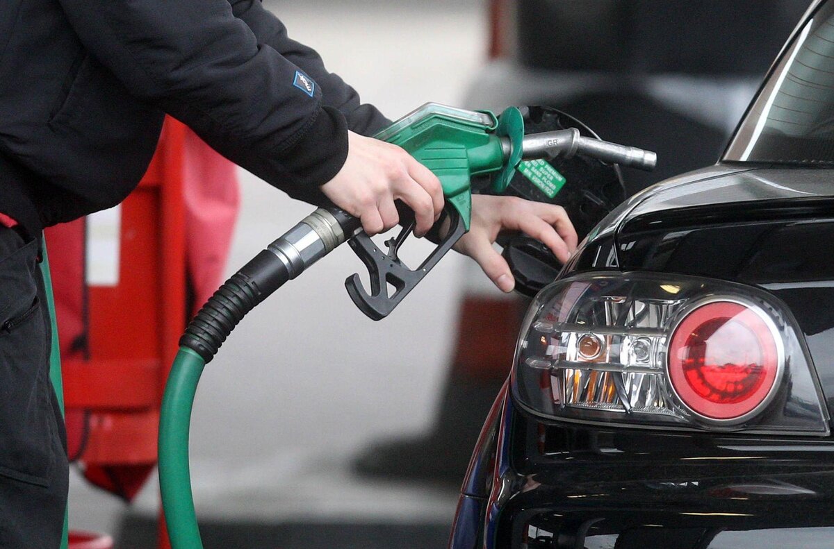 Бензин атрофидаги хабарлар: Ўзбекистонда 9 ойда қанча бензин ишлаб чиқарилди?