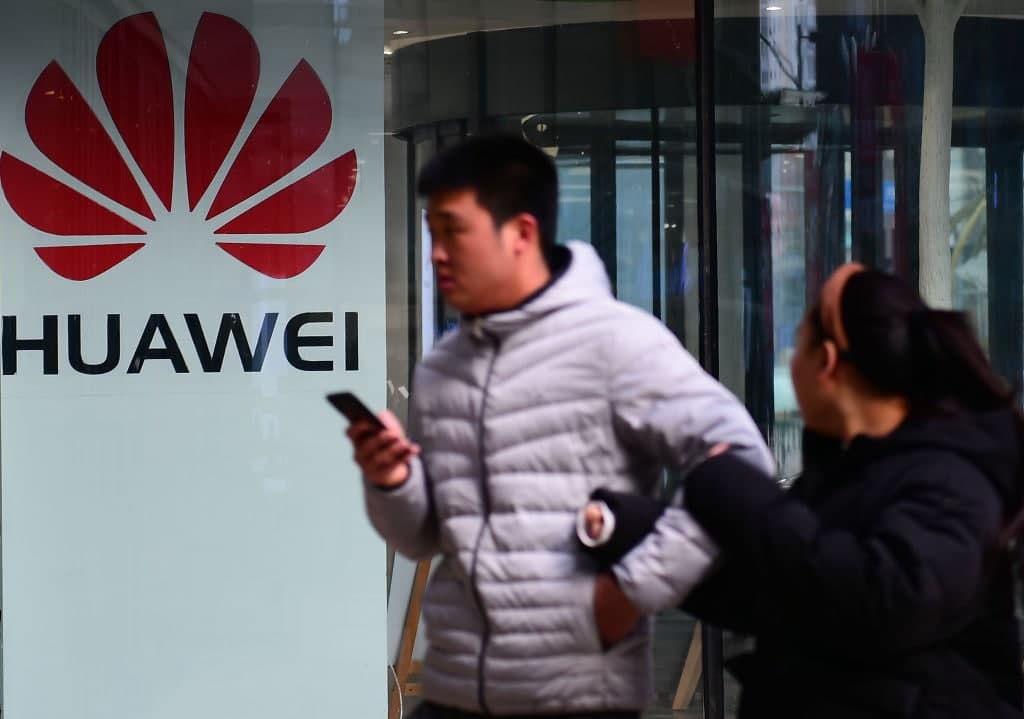 Huawei «ақлли» кўзойнакни намойиш этди (фото)