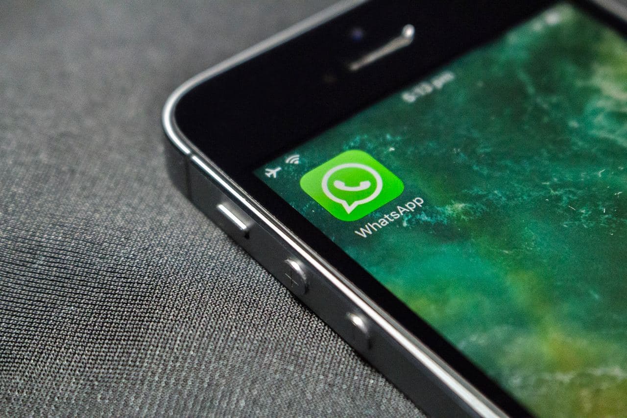 WhatsApp овозли хабарларни юборишдан олдин тинглаш функциясини ишга туширди