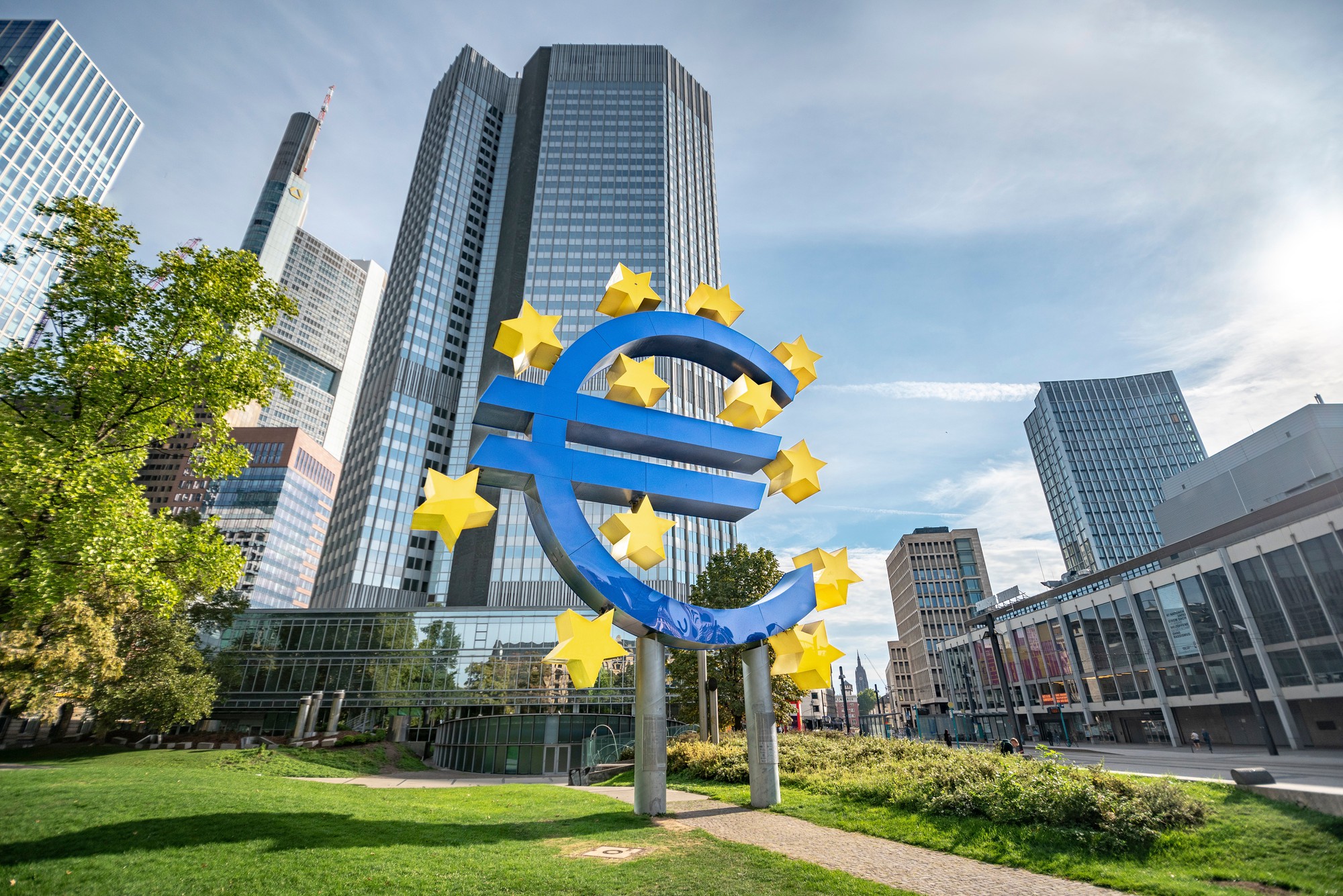 Европа банклари учун 2022 йилнинг бошланиши тарихдаги энг яхшиси бўлди — Bloomberg