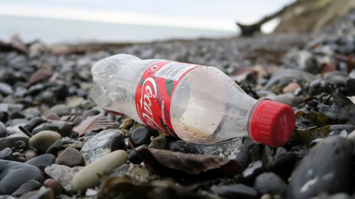 Coca Cola, Nestle ва бошқа халқаро брендлар пластик ифлосланишга қарши бирлашди