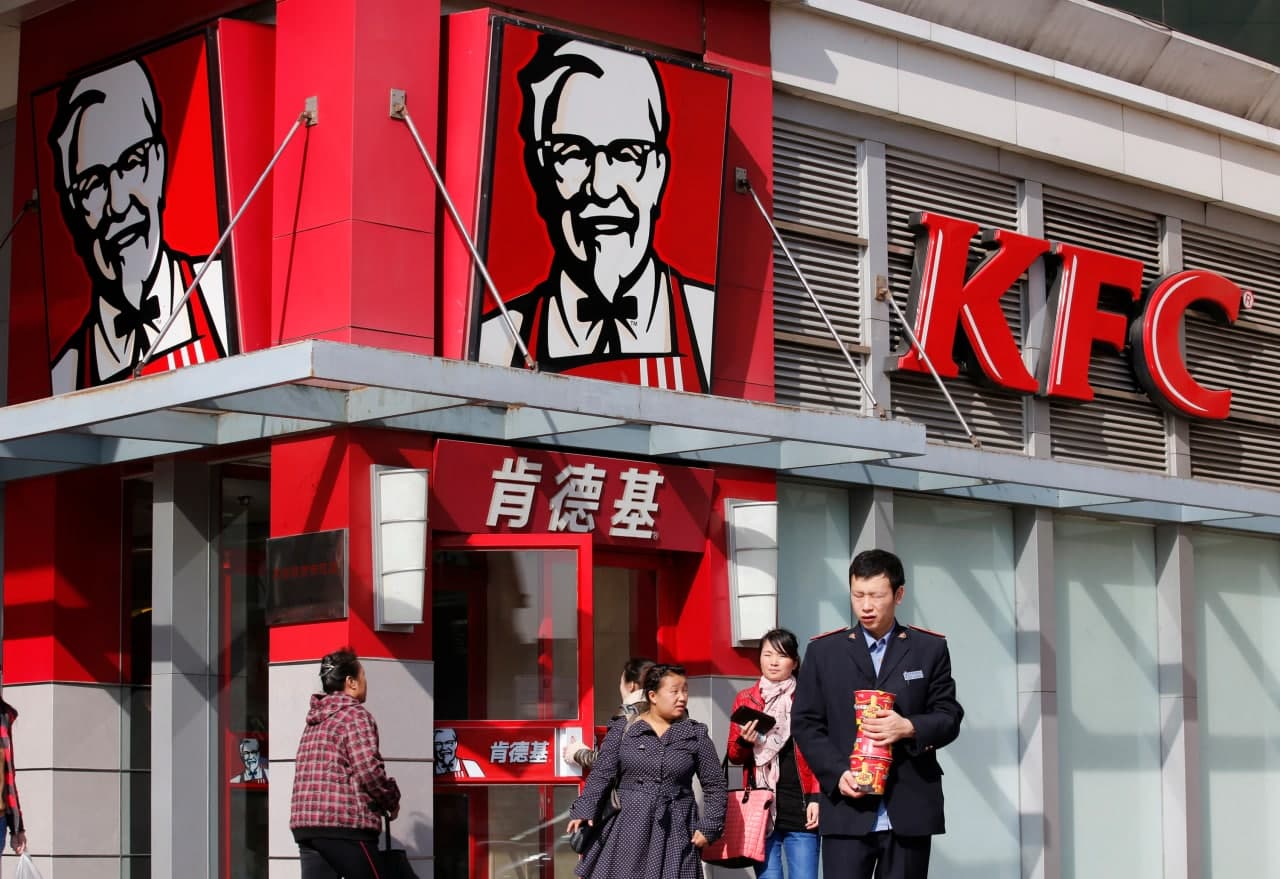 Хитой истеъмолчиларни KFC рекламасини бойкот қилишга чақирди