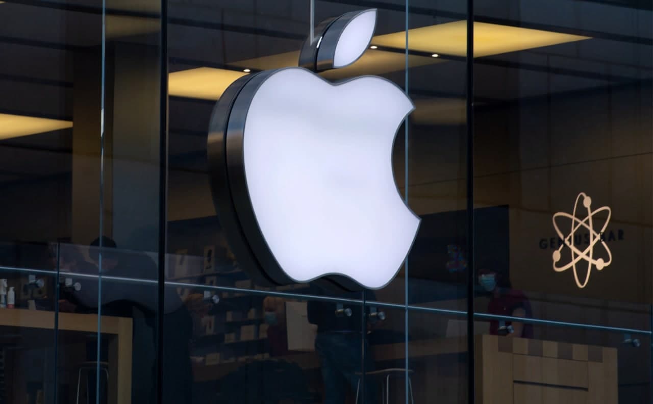 Apple Украина жамғармаларига хайрияни икки баравар оширади
