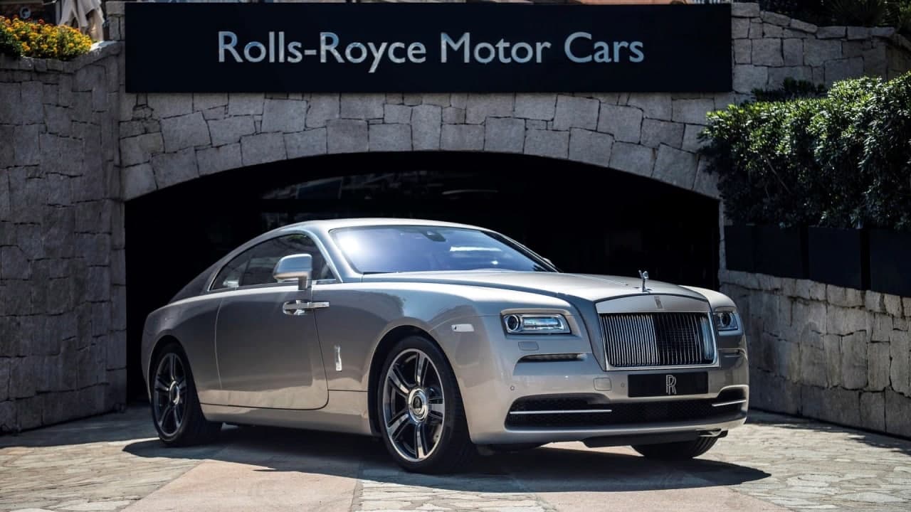 Rolls-Royce Россияга автомобиль етказиб беришни тўхтатди