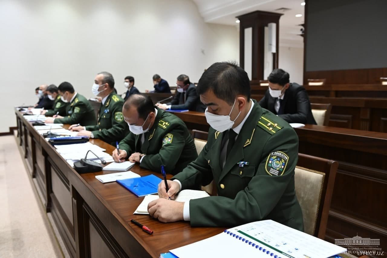 Ўзбекистонда божхона органлари ходимларининг даромад ва мол-мулклари декларация қилинади