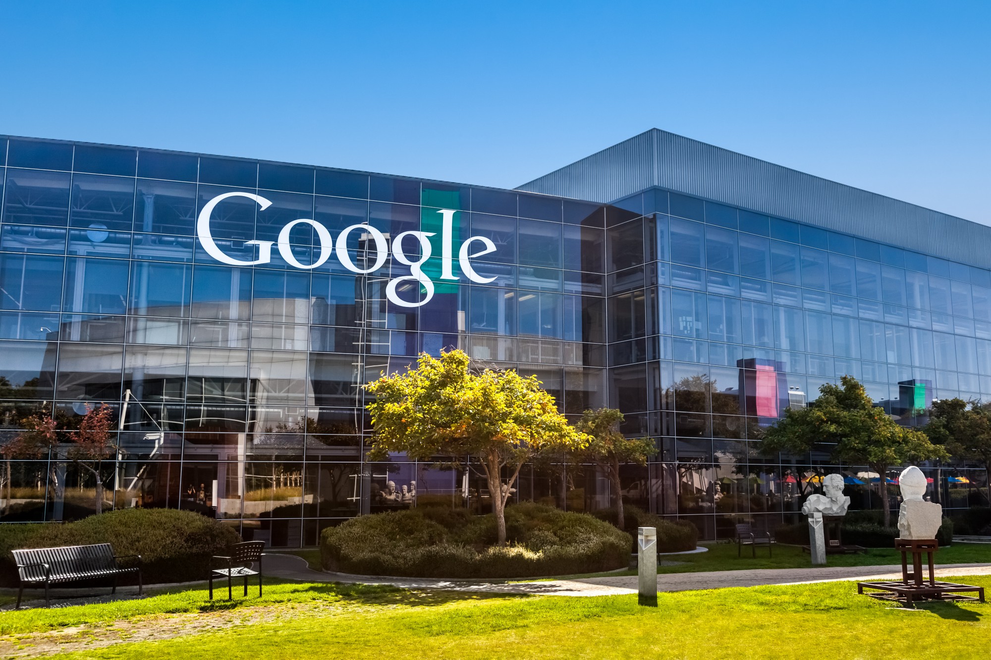 Google АҚШда қарийб 400 млн доллар миқдорида жаримага тортилди