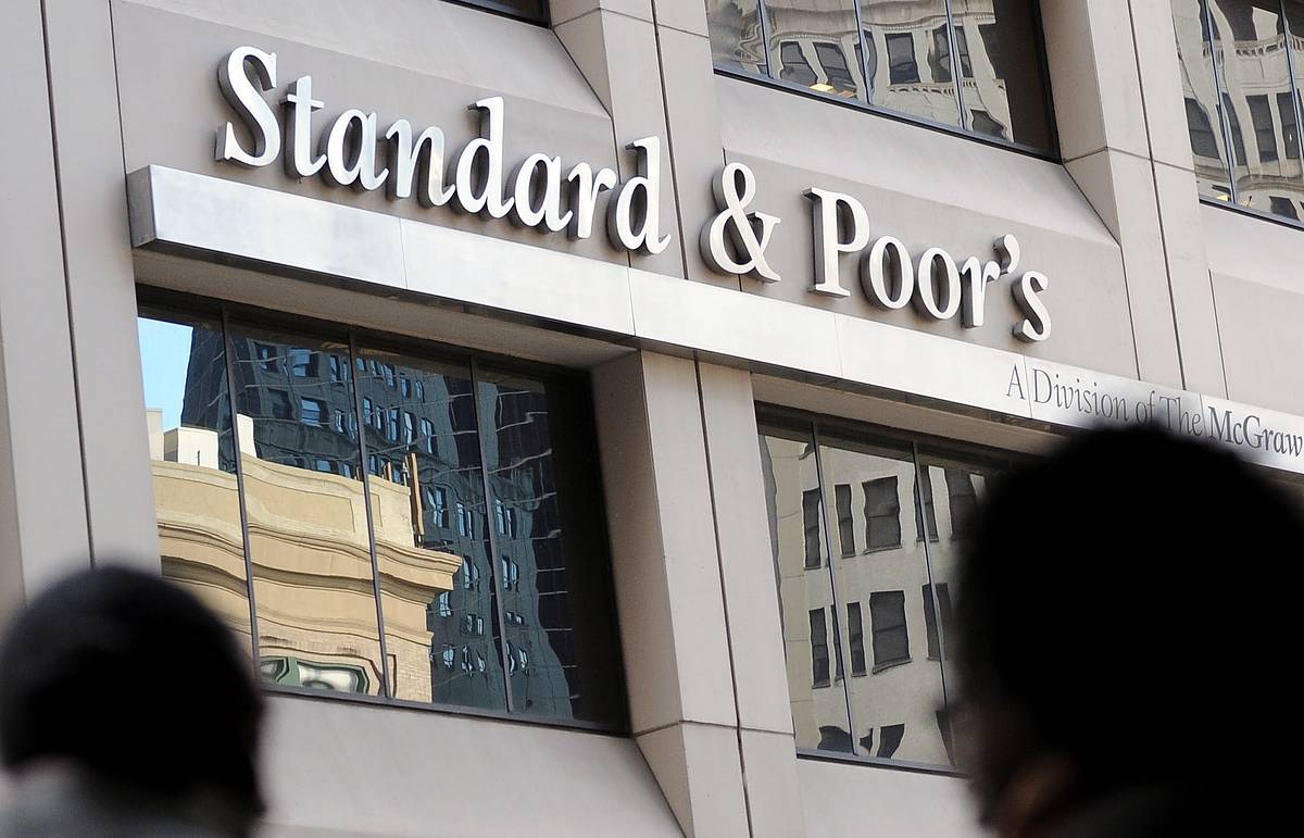 S&P қарзлар реструктуризациясидан сўнг Украина рейтингини кўтарди