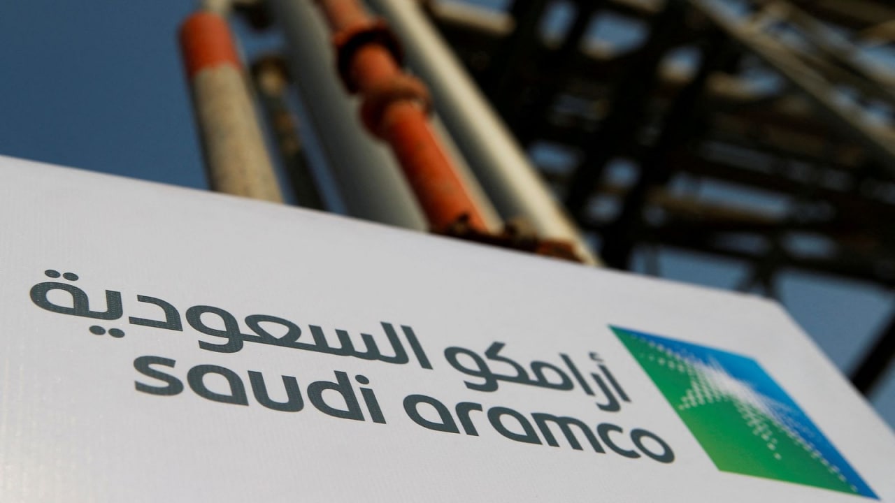 Саудия Арабистонининг нефть гиганти йилнинг биринчи ярмида рекорд даражада фойда кўрди