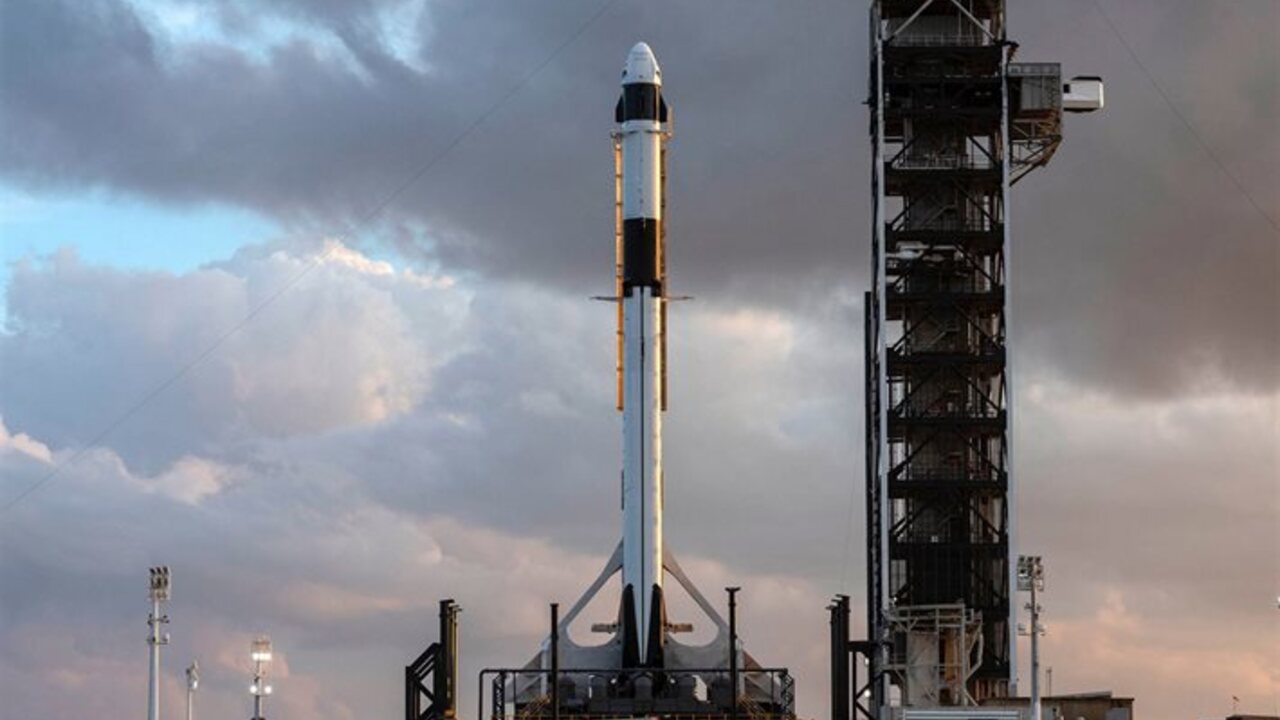 SpaceX коинотга 17,4 тонна юк жўнатиб, рекорд ўрнатди