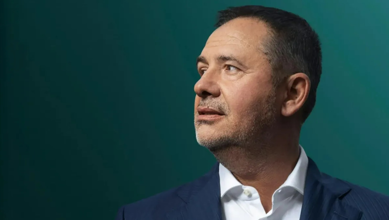 Қочоқ-миллиардер: Албаниянинг энг бадавлат инсони ўз бойлигини қандай тўплади?
