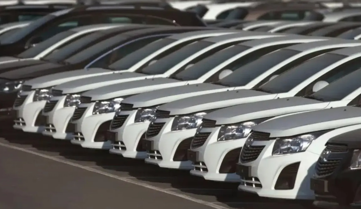 Ўзбекистонда августда автомобиль савдоси 9,5 фоизга камайди