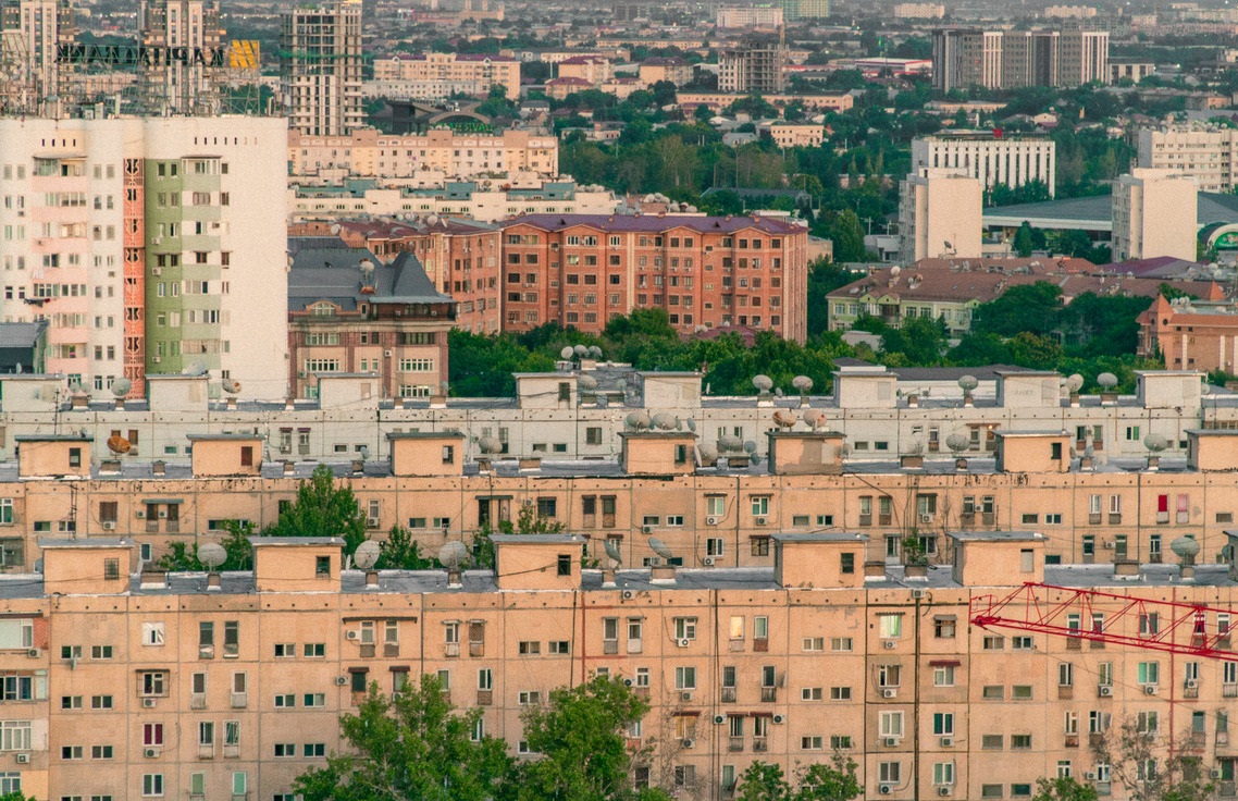 Тошкентда уй-жой нархини пасайтириш учун уй-жой кооперативларини жорий этиш таклиф қилинди