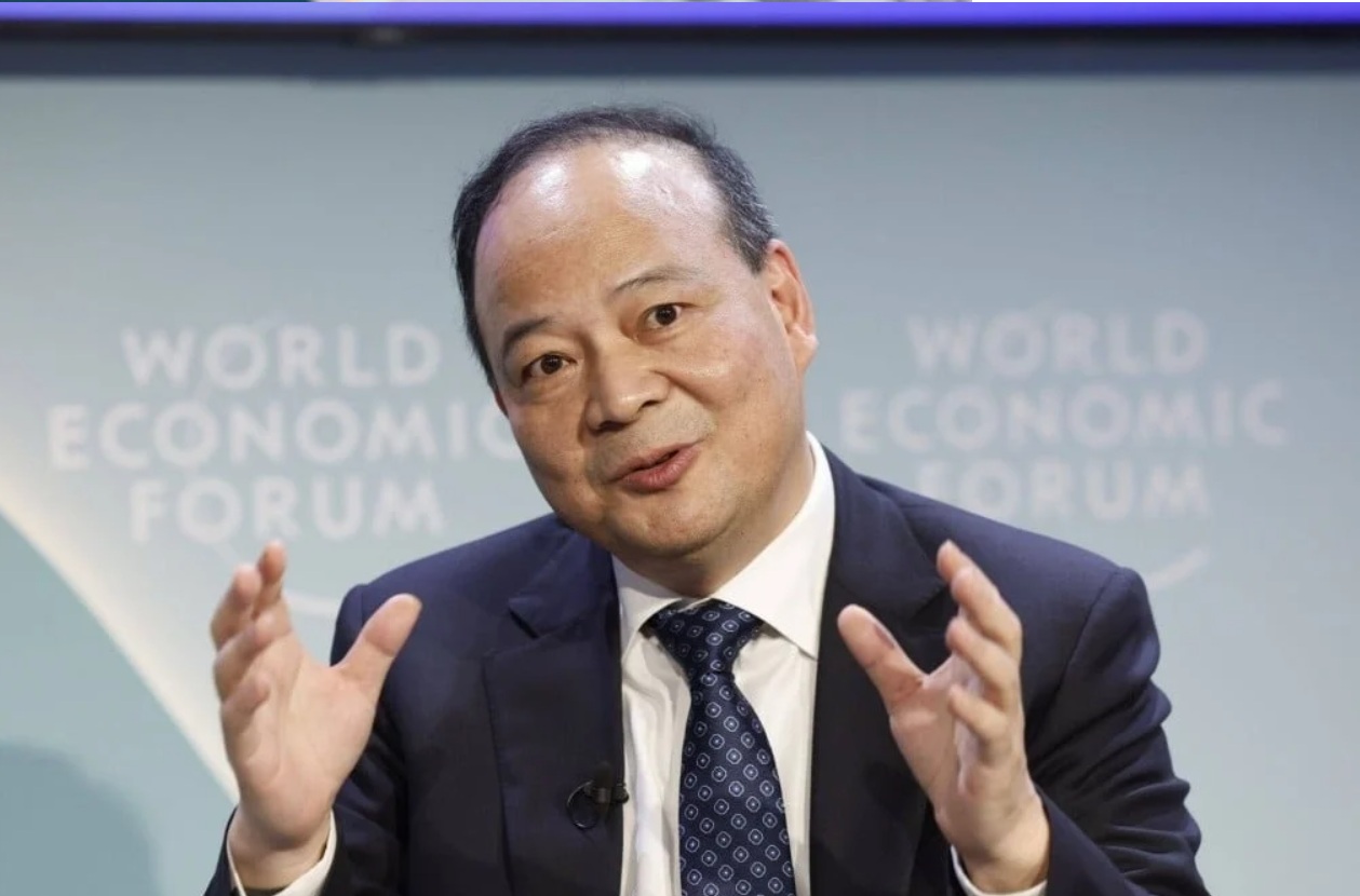 Робин Зенг — дунёдаги энг катта батарея империясини қурган қишлоқ боласи