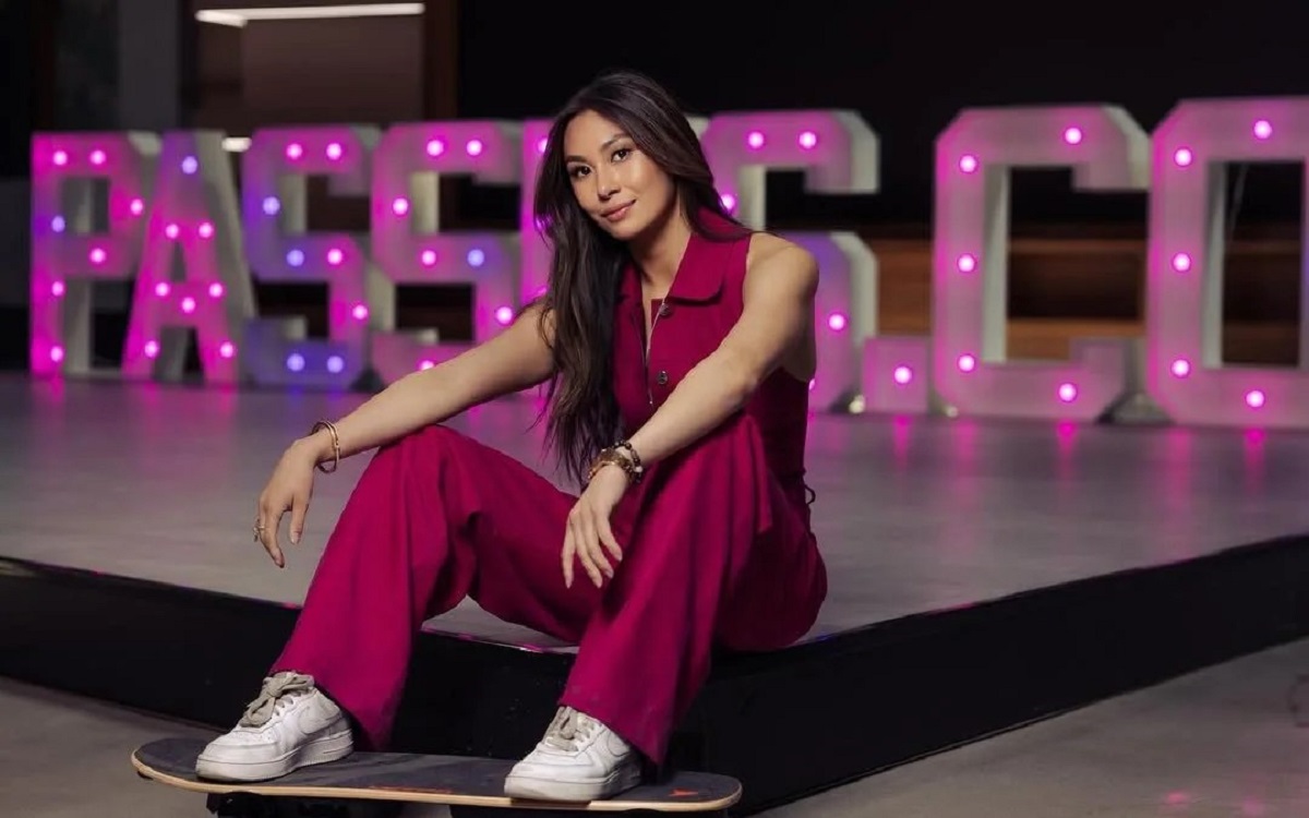 Сунъий интеллект инқилобининг соясида ўсган миллиард — Люси Го