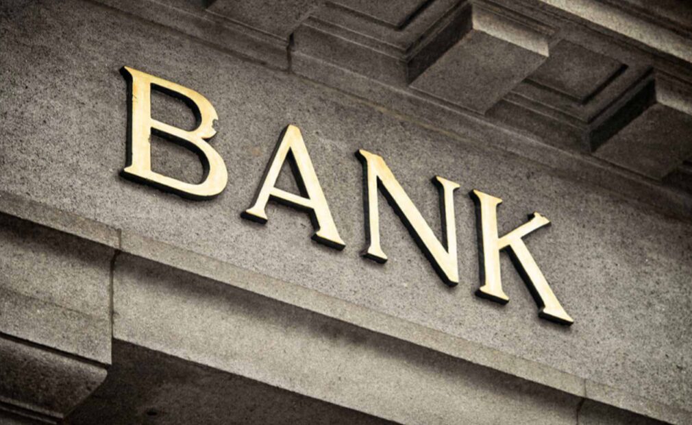 Ўзбекистондаги қайси банклар сўмдаги энг даромадли омонатларни тақдим этмоқда?