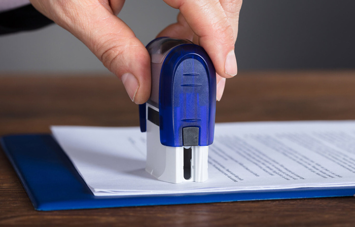 Айрим тадбиркорларнинг лицензия муддатини энди 6 ойгача тўхтатиб туриш мумкин