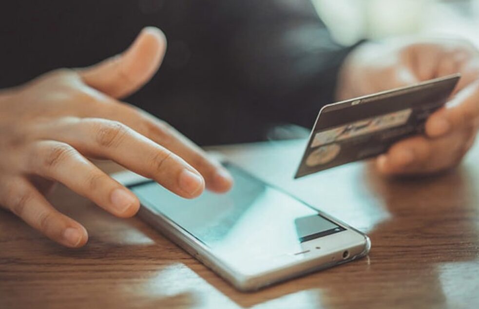 Ўзбекистонда 2025 йилда картадан картага кўпроқ қанча пул ўтказилгани очиқланди