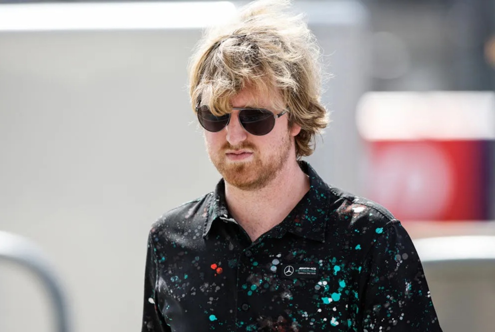 17 ёшда бошланган ғоя сабаб “энг ёш миллиардер”га айланган шахс — Остин Расселнинг муваффақият йўли