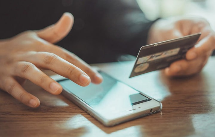 Ўзбекистонда P2P ўтказмаларининг мақсадини кўрсатиш бўйича талаб бекор қилинди